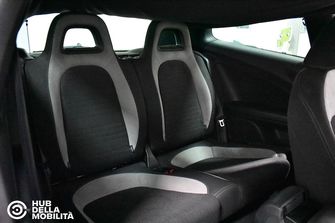 VOLKSWAGEN Scirocco 2.0 TDI 170CV DPF DSG R Line